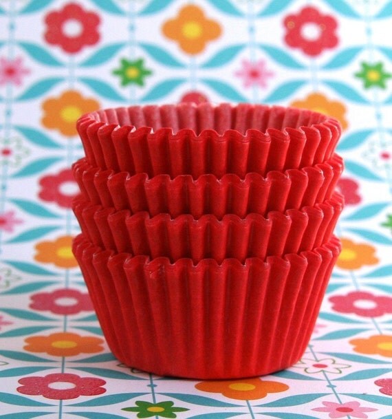 MINI Red Cupcake Liners (100) Il_570xn