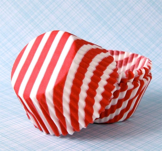 Red Stripe Cupcake Liners - Barber Stripe Cupcake Liners - Thick Stripe Baking Cups - Red Cupcake Liners (45) Il_570xn