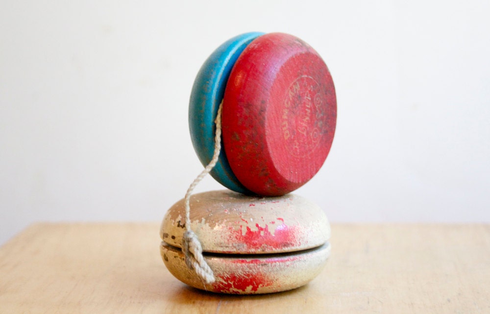 vintage wooden yoyo