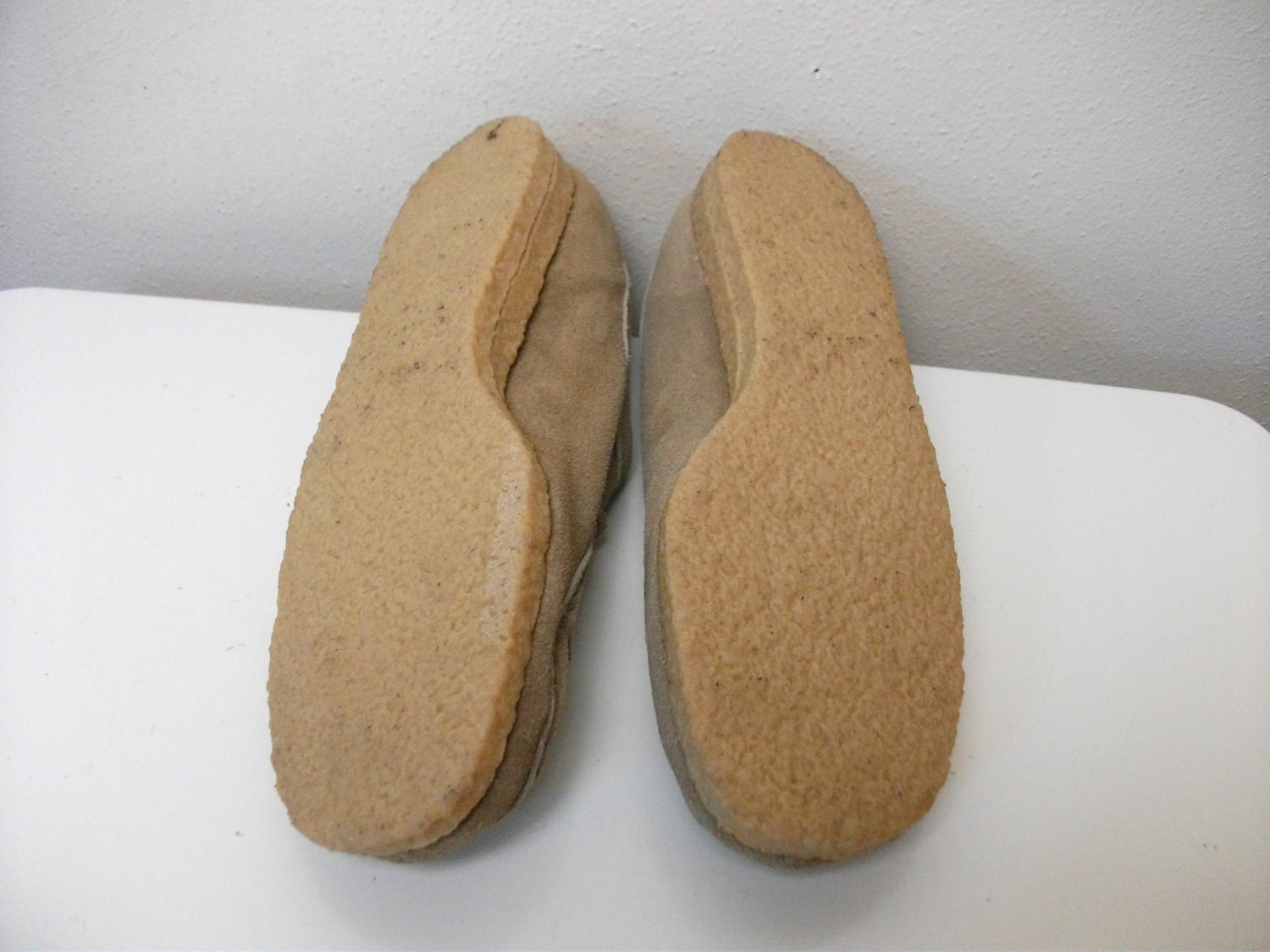 1970s Tan Suede Earth Shoes Size 7.5