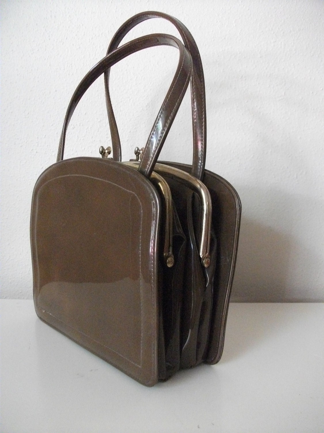 Brown Patent Leather 60s Mod Handbag 2766