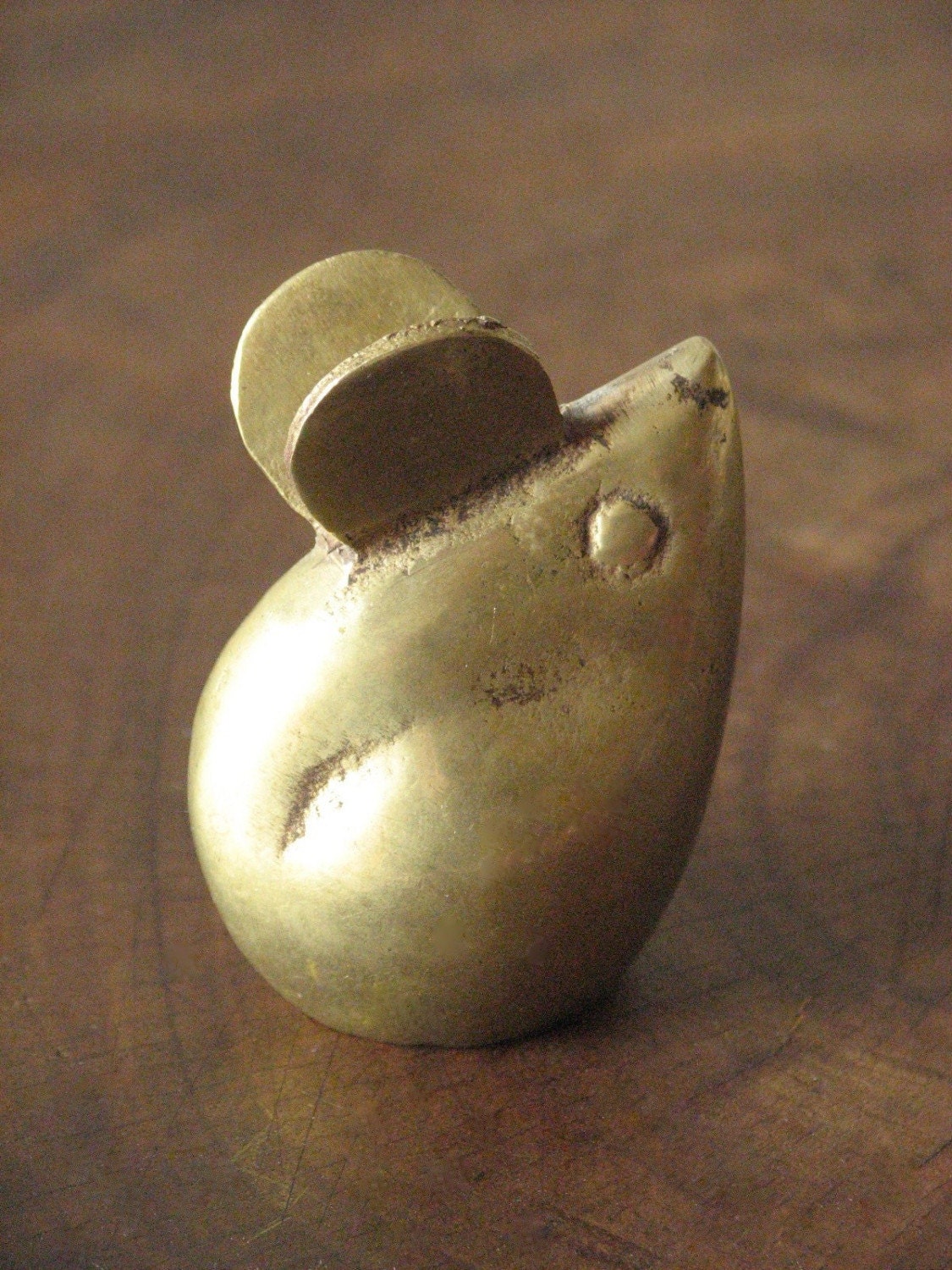 Download Vintage Brass Mouse Paperweight