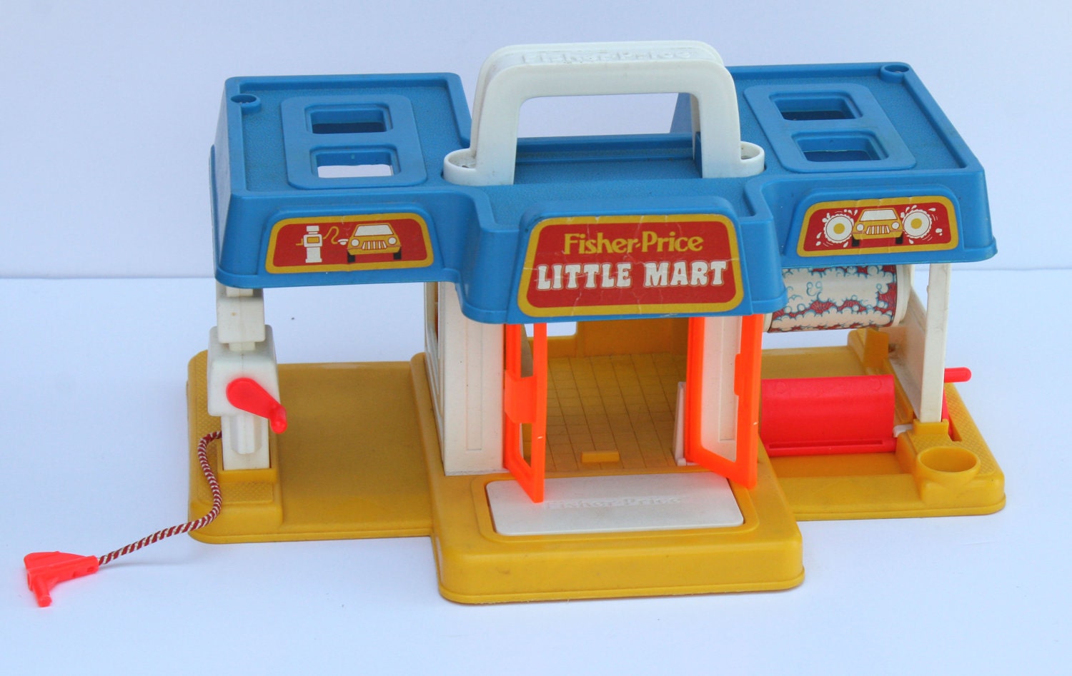 Vintage Fisher Price Little People 1986 Little Mart Car Wash