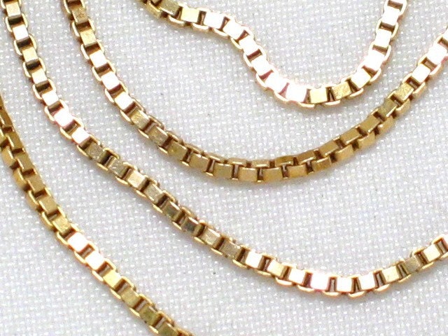 10K yellow gold box link chain necklace size 20 in