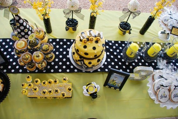 Polka Dots Table Runner, Ready to ship, Bumble Bee, Baby Shower, Baby Revealing Party, Polka dots party, Black and white, Mickey Mouse Il_570xn