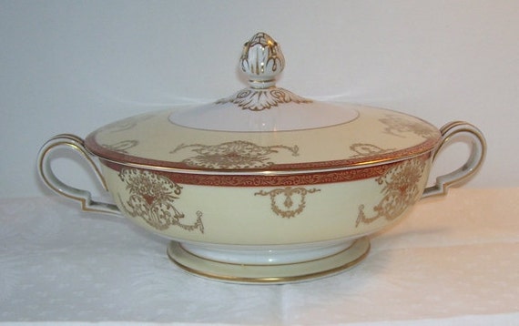 Hand Painted Noritake Japan Dominant Covered by ...