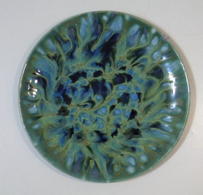 JADE COVE...MONTEREY JADE CALIFORNIA POTTERY PLATE