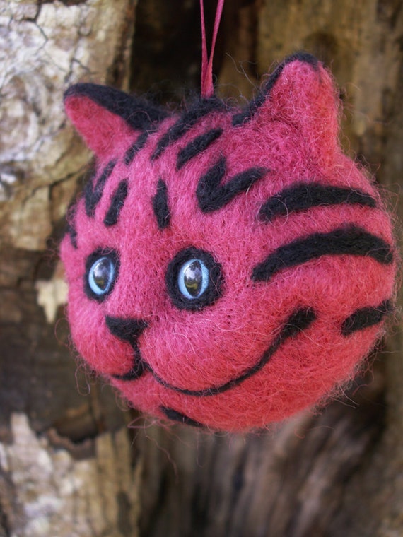 cheshire cat garden ornament