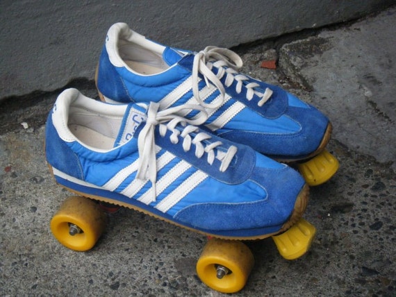 ... 70's Adidas Style Suede Tennis Shoe DISCO ROLLER SKATES, men's size 12