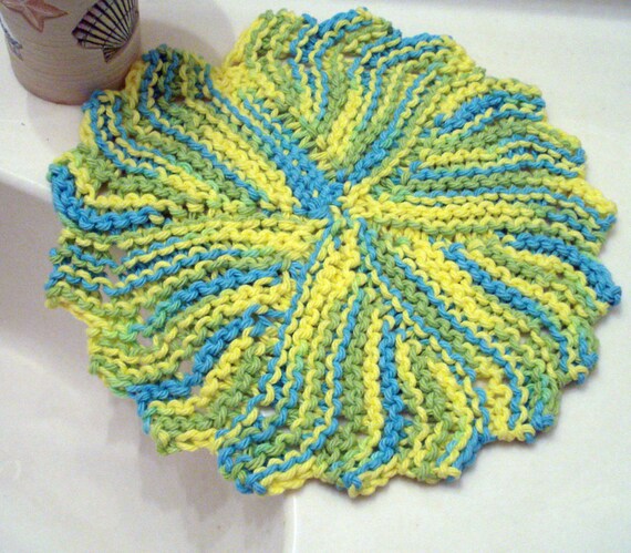 Dishcloth Washcloth or Doily Hand Knit in Vintage Pattern