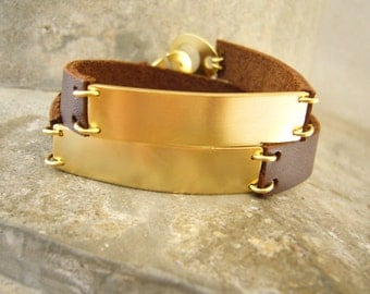 Personalized Leather Bracelet, Custom leather Bracelet Engrave, Name Plate Bracelet, Gold Bar Bracelet Personalized, Engraved Bracelet Women