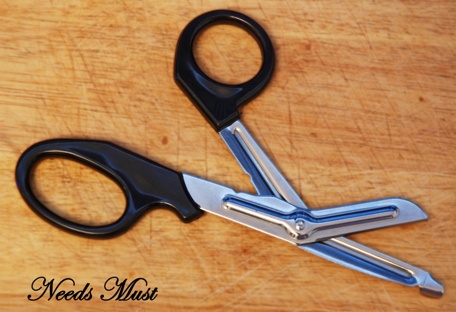 Magic Scissors Will cut almost anything Perfect for by NeedsMust