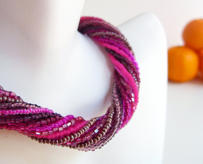 Raspberry Seed Beaded Necklace Fuschia Twisted Magenta