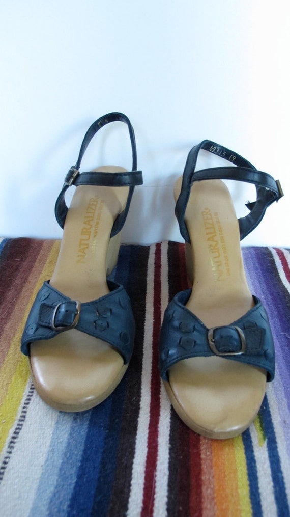 Vintage Naturalizer Navy Blue Sandals Size 7.5N