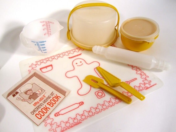 tupperware mini tea party set