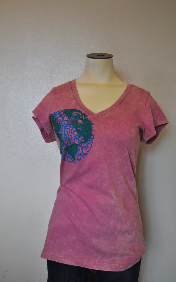 mauve pink tshirt