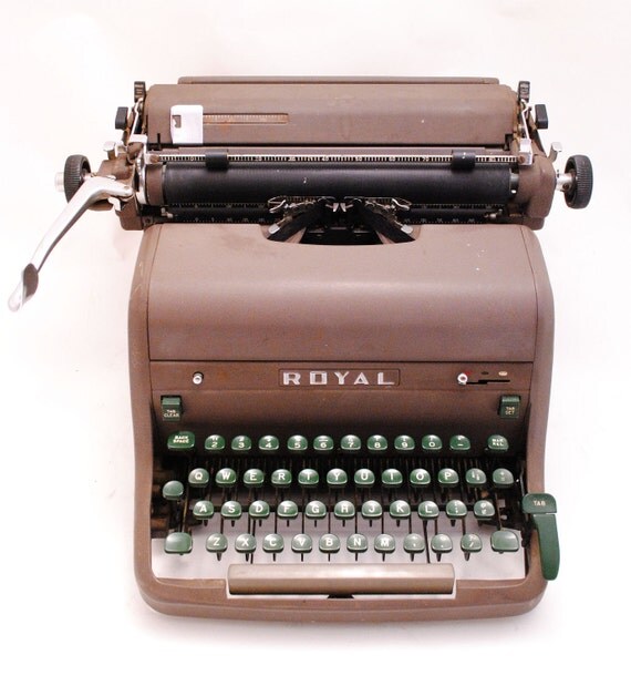 Vintage Typewriter 1950s Royal HHP Working