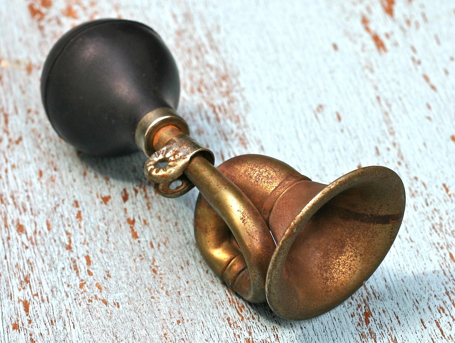 Vintage Brass Bulb Horn by ivorybird on Etsy