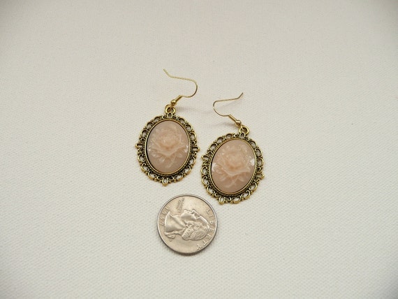 Vintage Style Oval Gold and Blush Rose Cameo Dangle Earrings