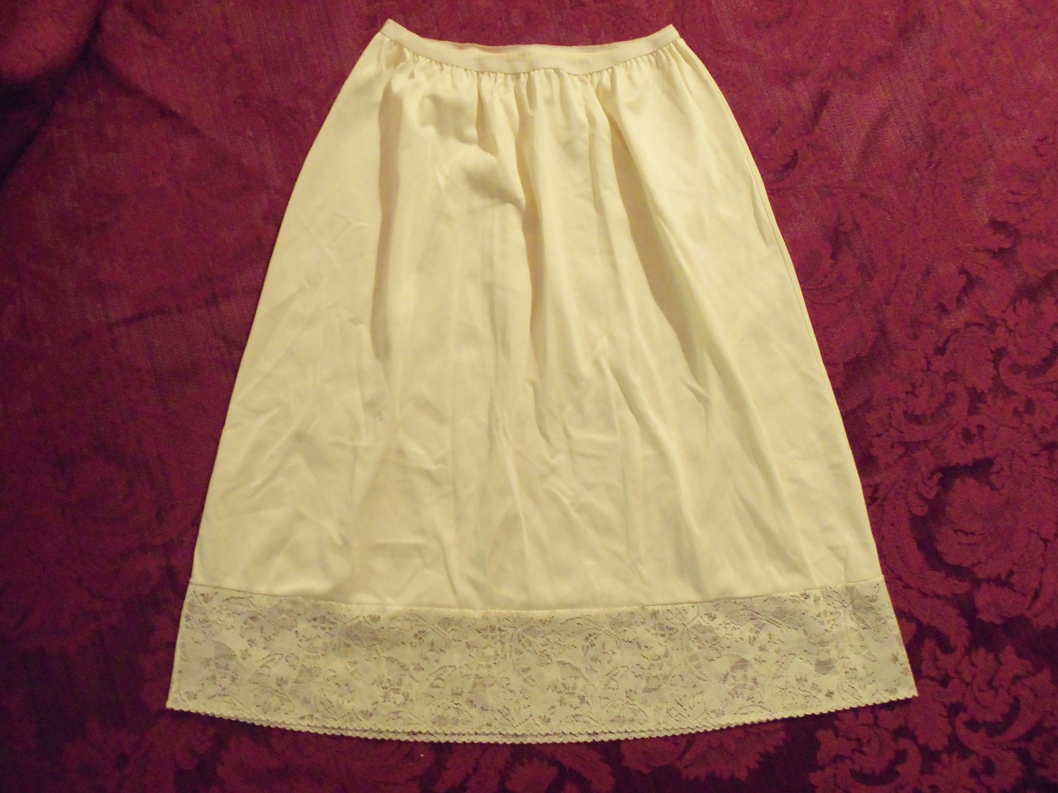 Vintage 60s Vassarette Pale Yellow Half Slip