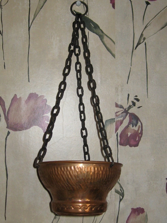 Vintage hammered copper hanging planter by Linsvintageboutique