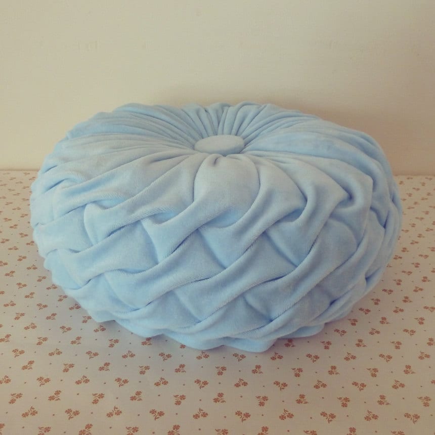 Smocked Round Pillow Tutorial Instructions PDF ebook how