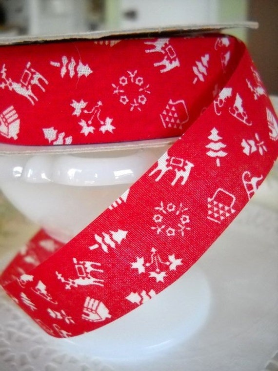 Charming Vintage Fabric Ribbon Trim Red and White Christmas