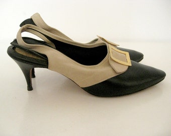 ON SALE! Vintage 60's Quirky Mod Pilgrim Buckle Stiletto Sling Backs 7.5N