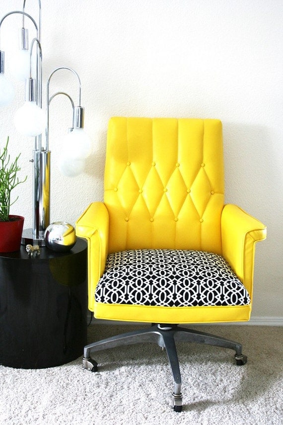 Vintage Hollywood Regency Style 60's Executive Desk Chair