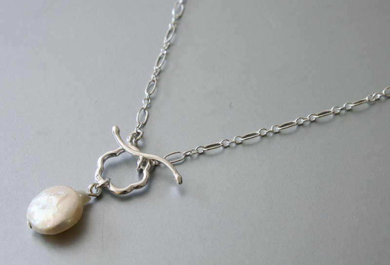 Front Closure Necklace Silver Plated Toggle Clasp Statement