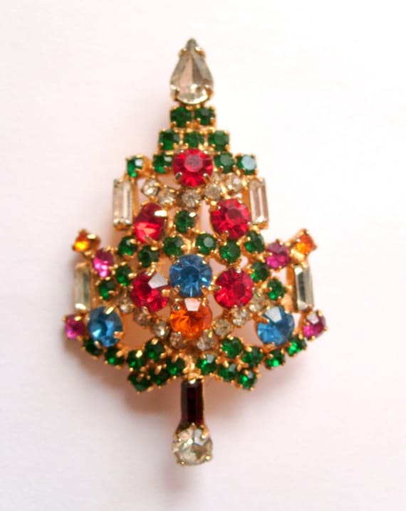 Vintage WARNER Christmas Tree Pin Brooch by omnistar on Etsy