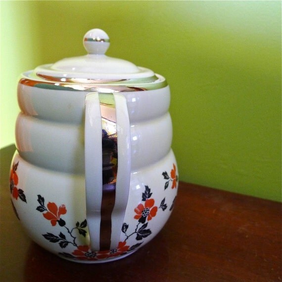 SALE Vintage Hall Teapot Red Poppy Radiance