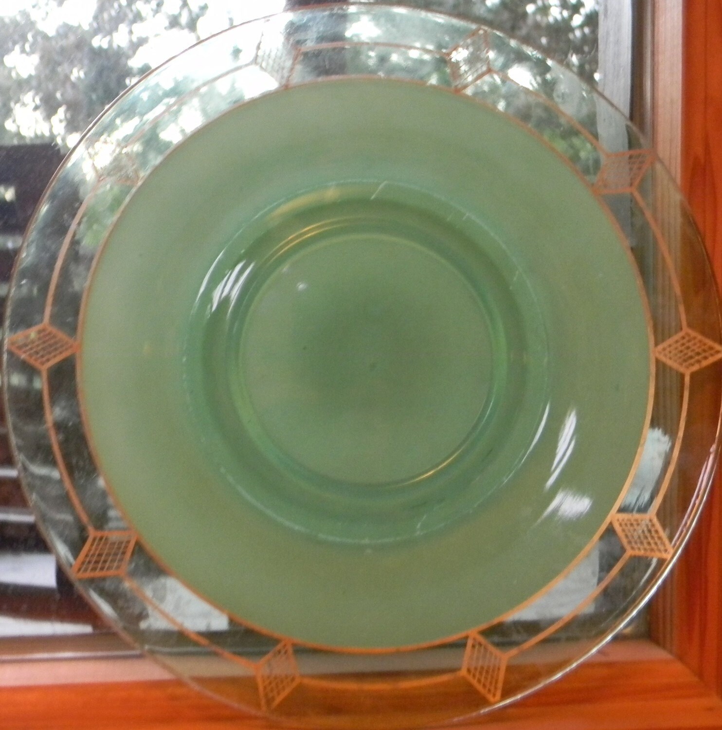 Vintage Iridescent Green Retro Glass Plate 9609