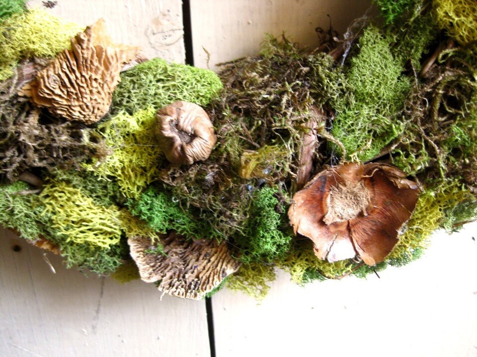 Garden Moss Wreath