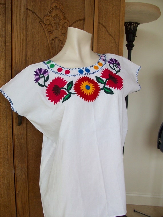 Vintage Mexican Blouse Embroidered Flowers Hippie Boho Blouse