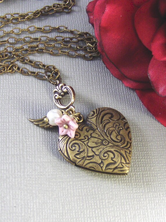 Angel heart locket Clearance