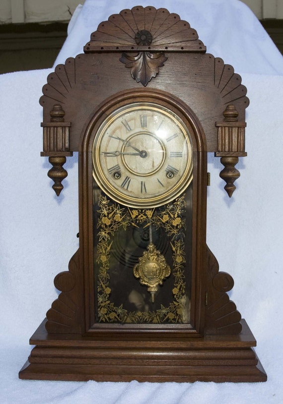 Antique Ingrahams Kitchen Mantle Clock