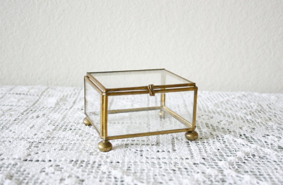 Vintage Glass Jewelry Box 4