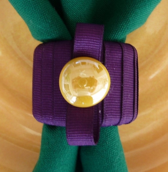 mardi gras themed napkin rings