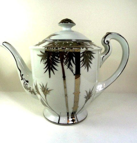 Vintage Bon Tokyo Teapot/Tea Pot with by MemoriesofYesterday