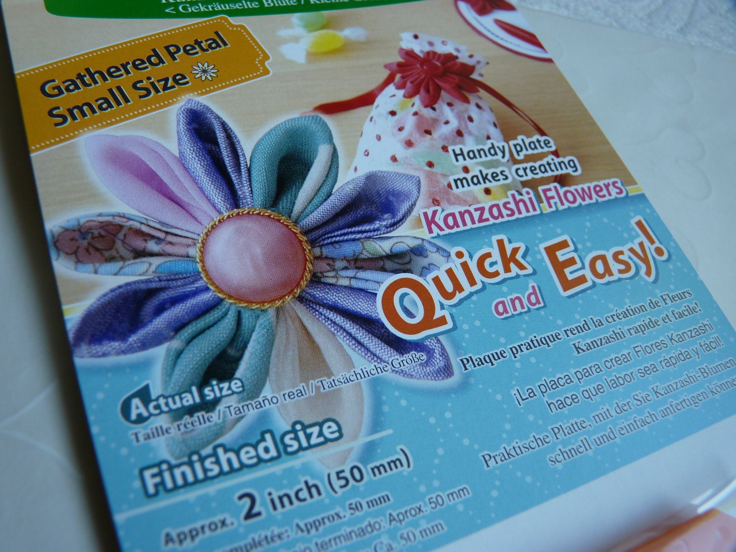 1 pack of CLOVER Kanzashi Flower Maker Gathered Petal Small