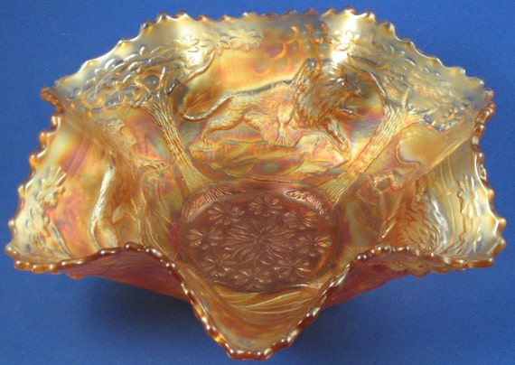 Vintage Fenton Carnival Glass Lions Ruffled 7 5 Inch Bowl