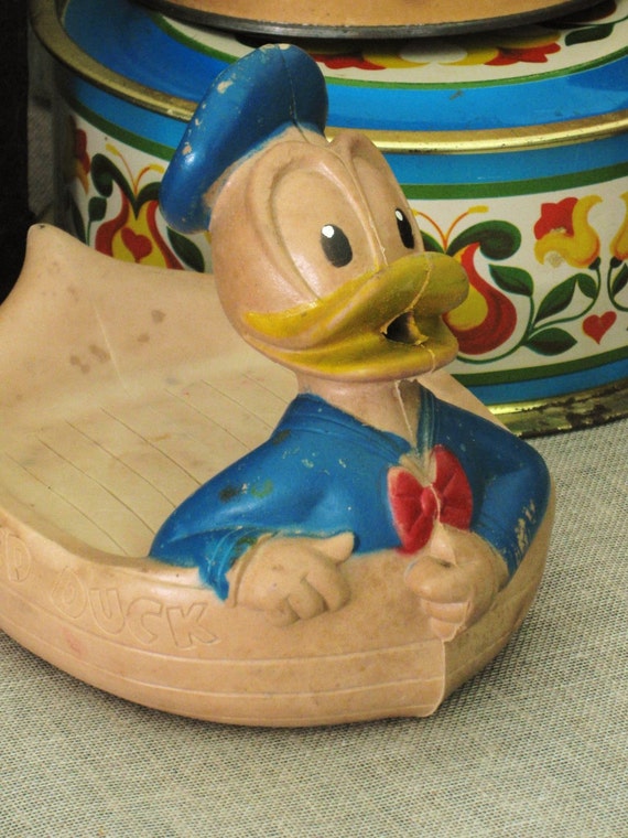 Sun Rubber Donald Duck Soap Dish Vintage Child by wilshepherd