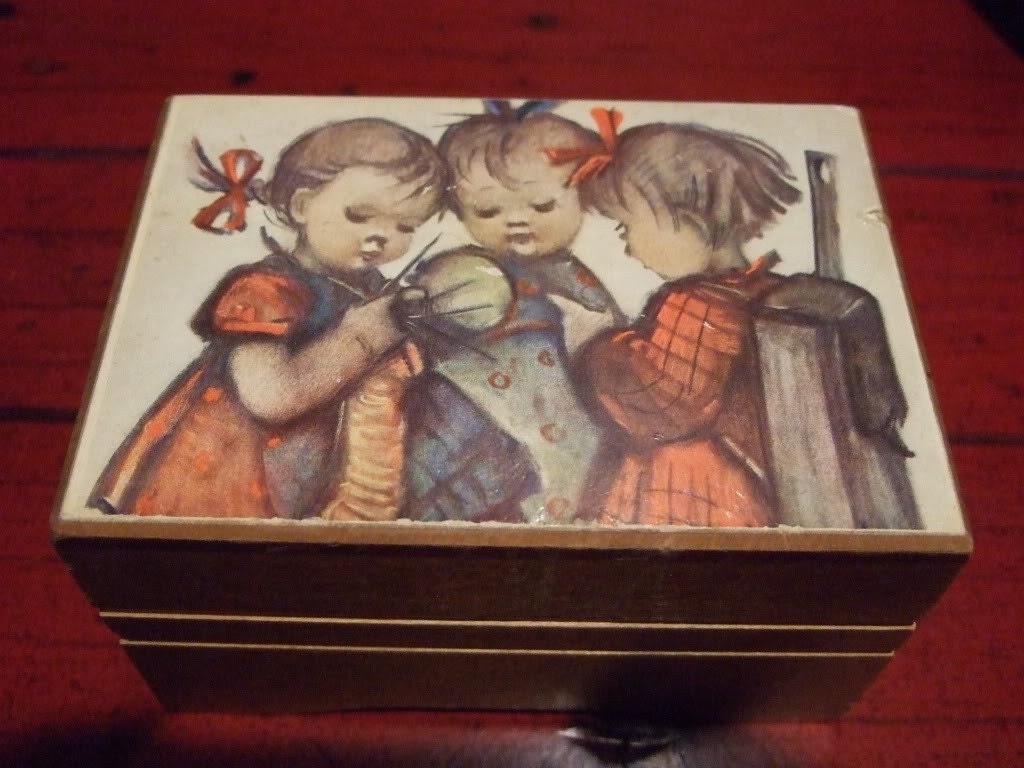 Vintage switzerland swiss music box THORENS by bowsandsparrow