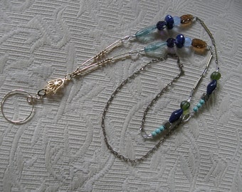 Gold Hamsa eyeglass loop