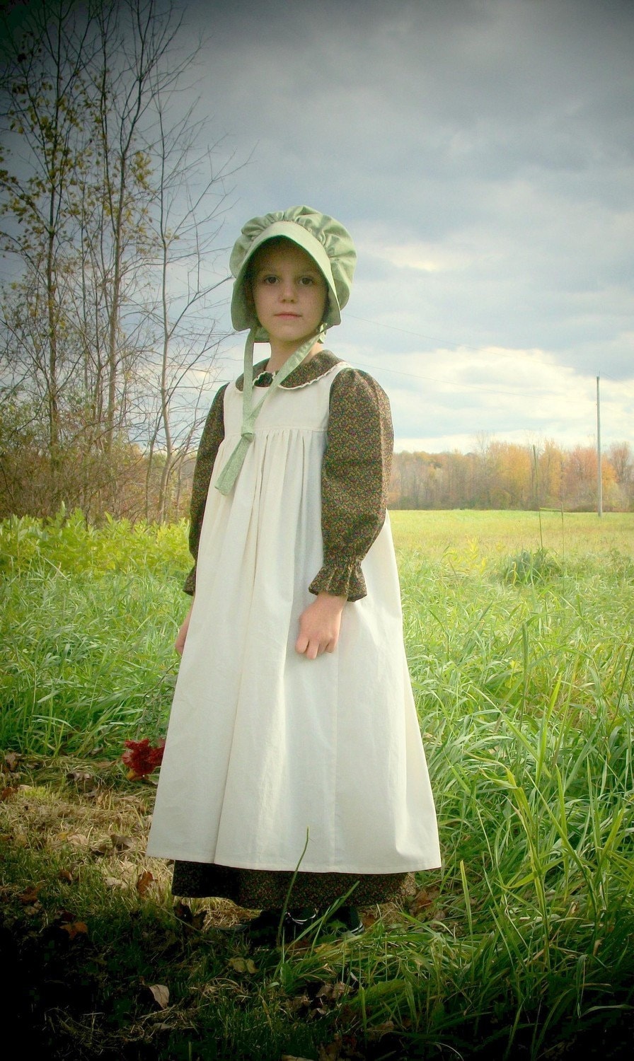 Girls Pioneer Dress with Bonnet and by TaylorsScarletThread