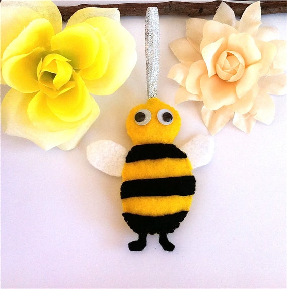 Items similar to Bee Ornament Felt Honey Bee Christmas Ornament ...