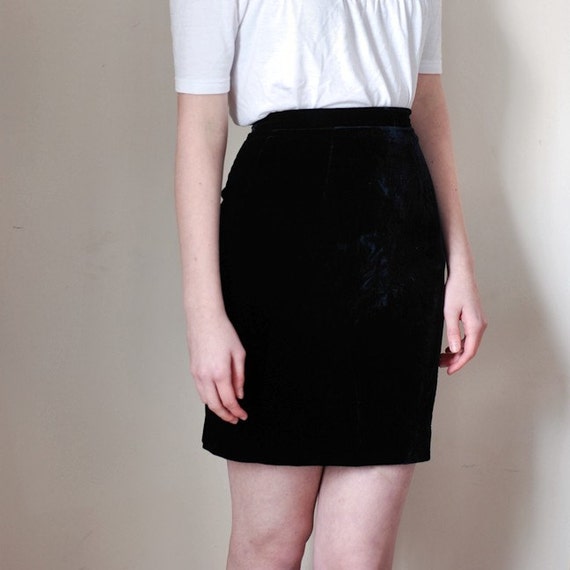 vtg-black-velvet-pencil-skirt-by-aworldinreverse-on-etsy