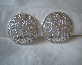 Vintage Collectible Sarah Coventry Silver Floral Vine Earrings