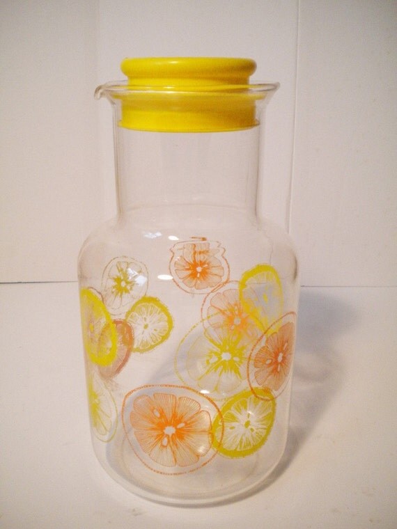 Vintage Pyrex Orange and Lemon Slice Juice Decanter 2 Quart